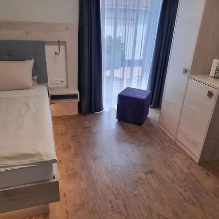 Hotell Restaurant Bootshaus 4*