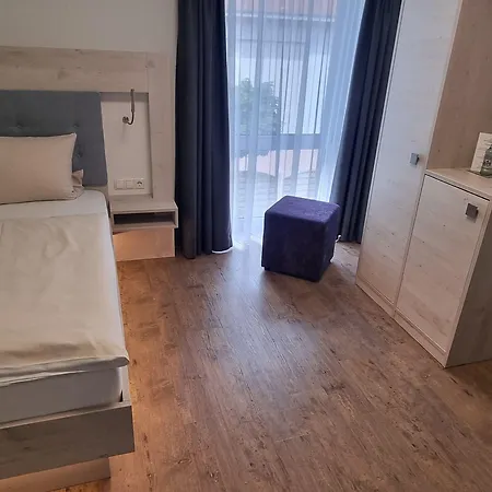 Hotell Restaurant Bootshaus 4*